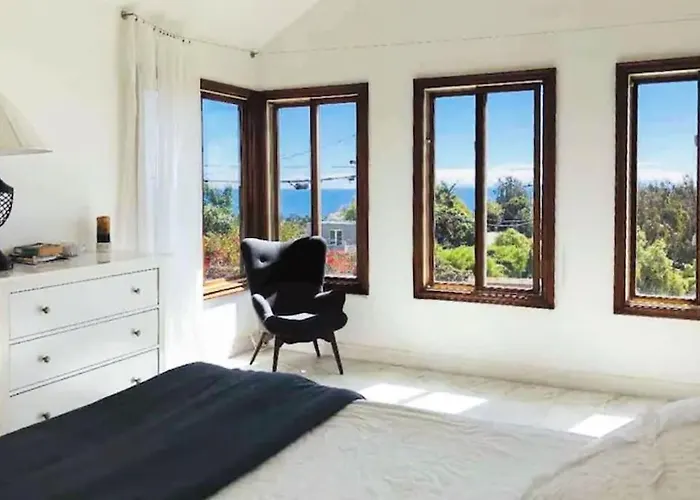 Malibu Ocean Villa With King Bed, Hot Tub, Beach, Bbq