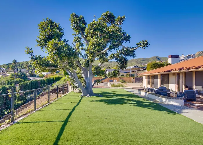 Unobstructed View! Home On Malibu Hilltop W/ Sauna